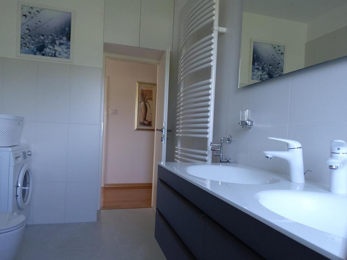 Apartments Rea ツレス エクステリア 写真